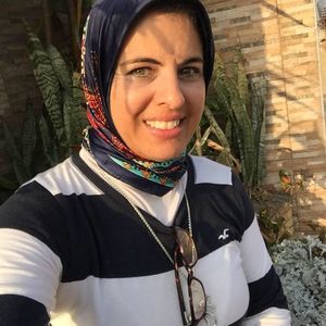 Meet your Posher, Nahla